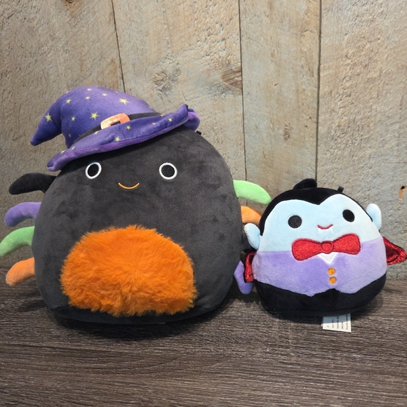 Squishmallows Halloween Gildie 8" Black  Spider & 6" Vampire Soft Plush Toy - Picture 1 of 11